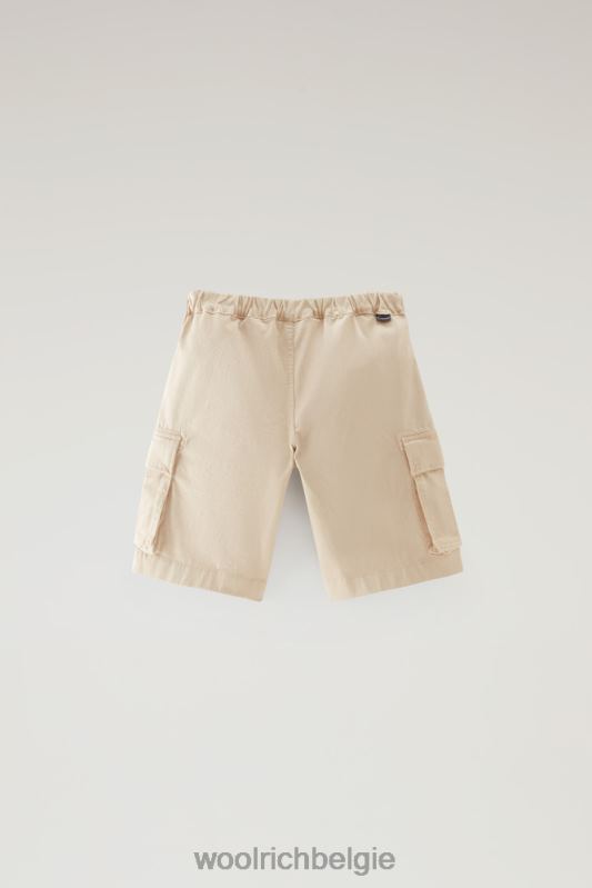 b Kledinggeverfde cargoshort van stretchkatoen Woolrich jongens 8TTN0882 strandzand kleding