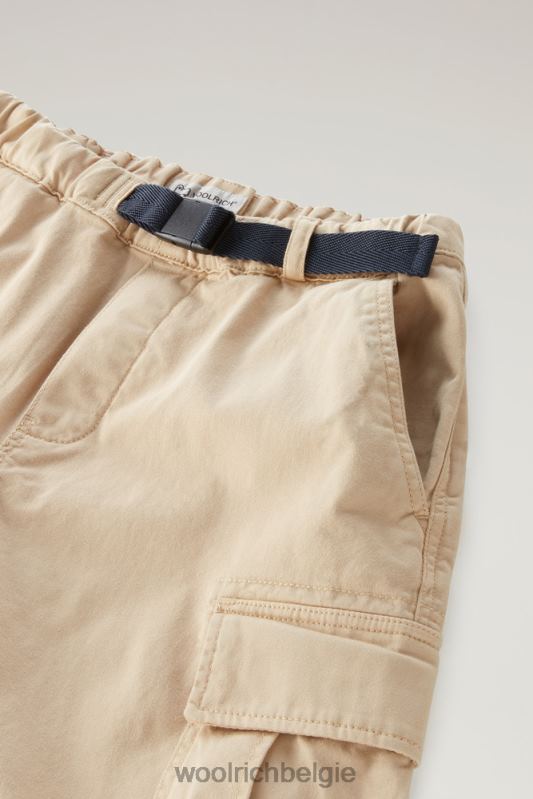 b Kledinggeverfde cargoshort van stretchkatoen Woolrich jongens 8TTN0882 strandzand kleding