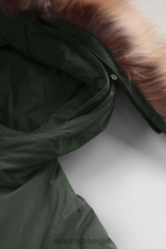 b arctic parka met afneembaar bont Woolrich jongens 8TTN0930 tijm groen kleding