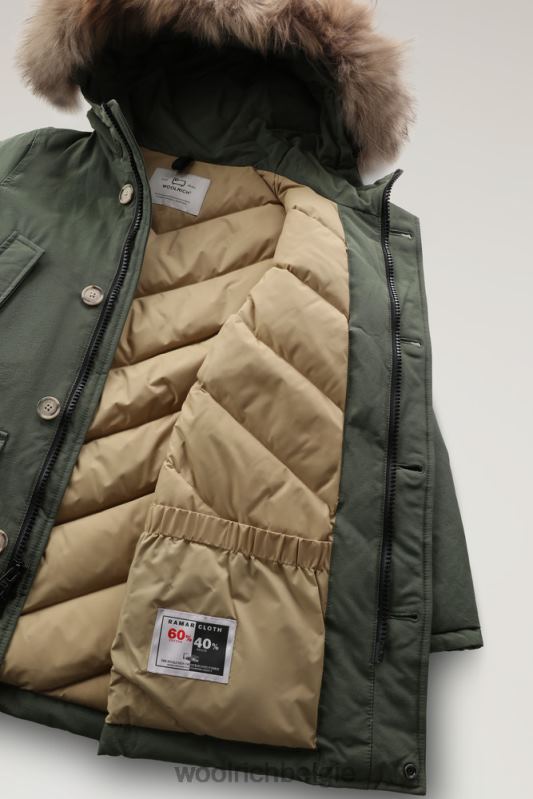 b arctic parka met afneembaar bont Woolrich jongens 8TTN0930 tijm groen kleding