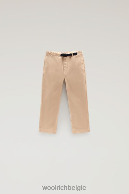 b kledinggeverfde broek van stretchkatoen Woolrich jongens 8TTN0897 strandzand kleding