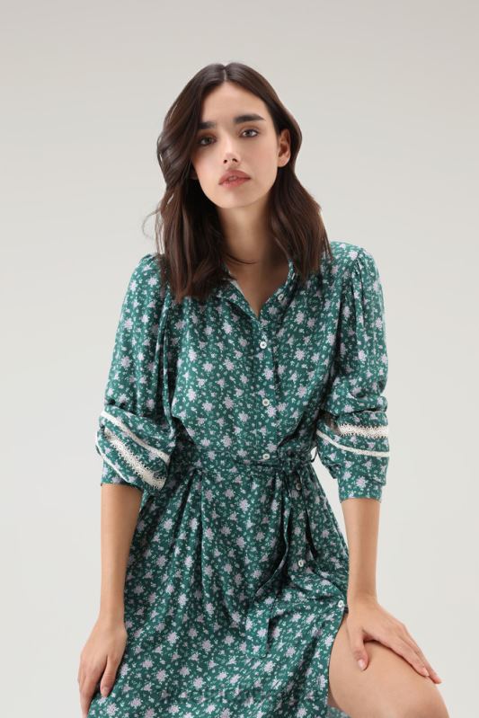 bedrukte jurk met bloemmotief Woolrich vrouwen 8TTN049 groenblijvend kleding