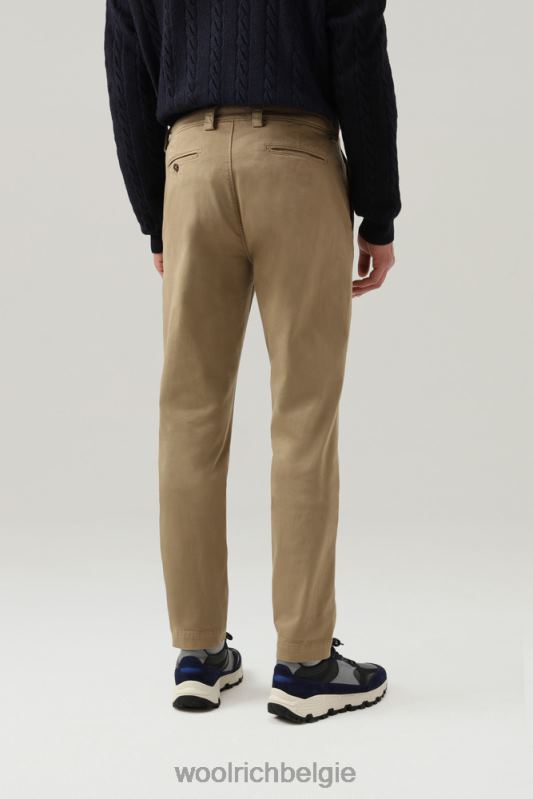 chinobroek van stretchkatoen Woolrich Heren 8TTN0650 goud kaki kleding