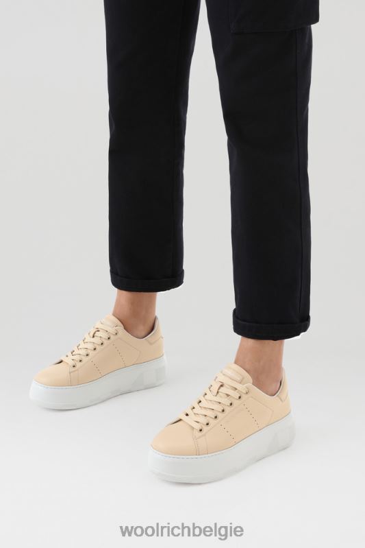 chunky pumps van kalfsleer met contrasterende details Woolrich vrouwen 8TTN092 perzik schoenen