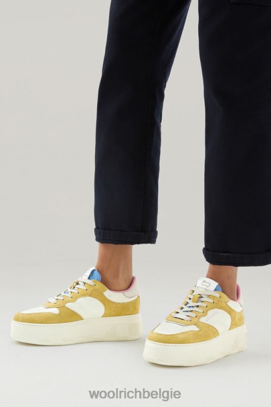 chunky pumps van zacht leer met suède inzetstukken Woolrich vrouwen 8TTN090 geel gebroken wit schoenen
