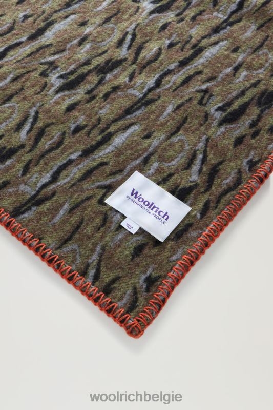 deken van een wolmix met een jacquardpatroon van schaduwbast ten dienste van de mensen Woolrich unisex 8TTN0278 schaduw schors camou accessoires