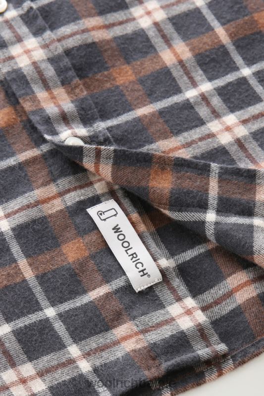 geruit overhemd van flanel van een wolmix Woolrich Heren 8TTN0699 bruine ruit kleding