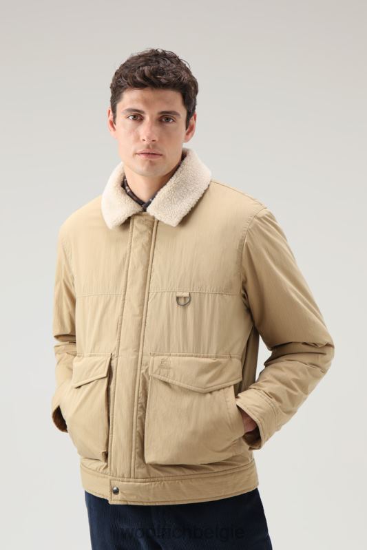 Ripstop truckerjack met voering van sherpawol Woolrich Heren 8TTN0680 goud kaki kleding