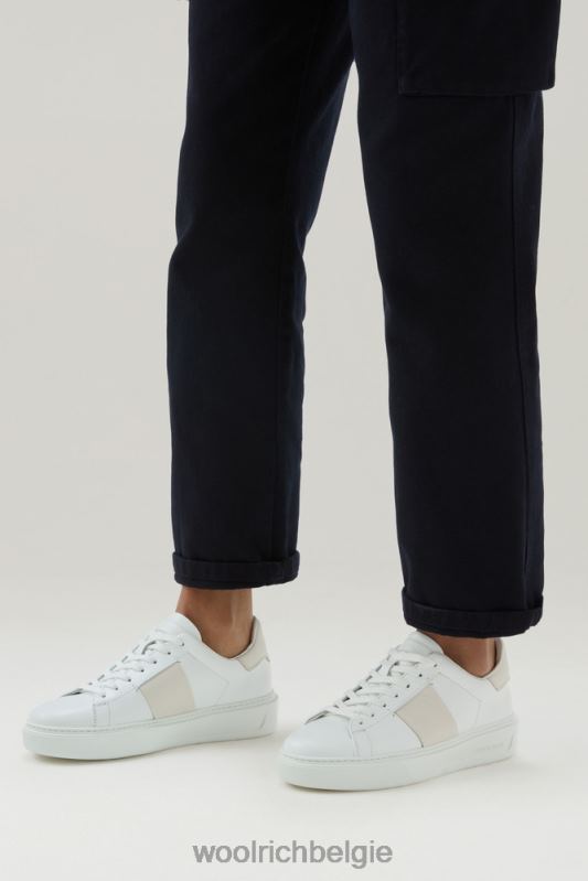 klassieke pumps van zacht kalfsleer met contrasterende details Woolrich vrouwen 8TTN0176 witte crème schoenen