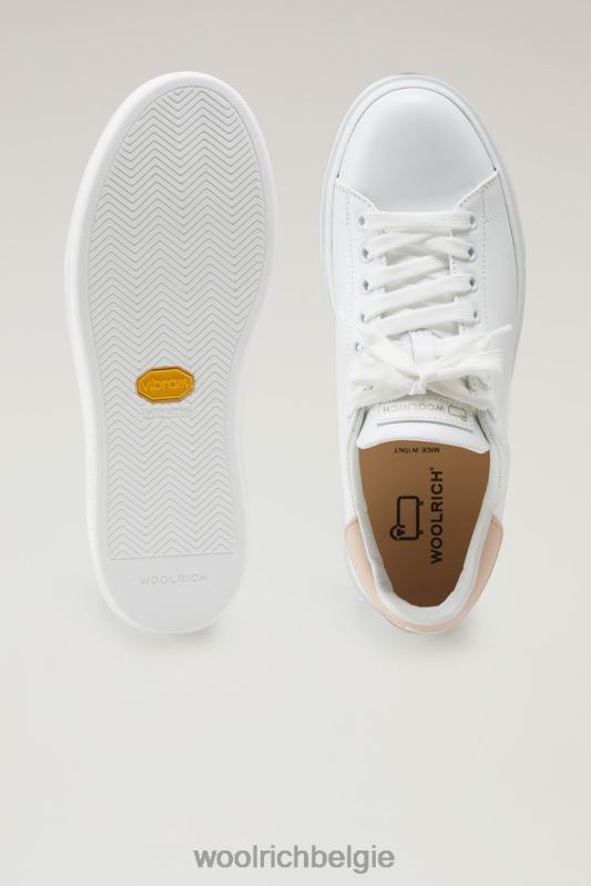 klassieke pumps van zacht kalfsleer met contrasterende patch aan de achterkant Woolrich vrouwen 8TTN0181 witte perzik schoenen