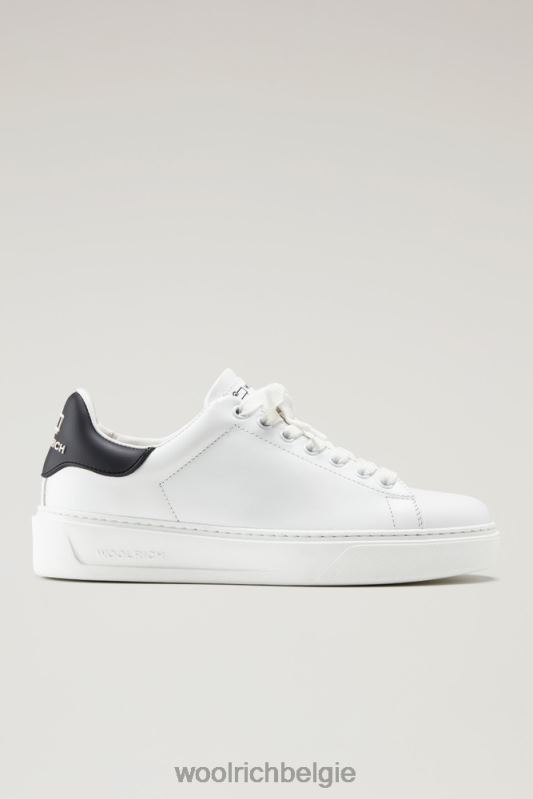 klassieke pumps van zacht kalfsleer met contrasterende patch aan de achterkant Woolrich vrouwen 8TTN050 wit Zwart schoenen