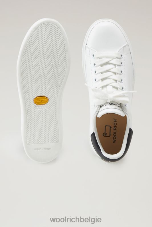 klassieke pumps van zacht kalfsleer met contrasterende patch aan de achterkant Woolrich vrouwen 8TTN050 wit Zwart schoenen