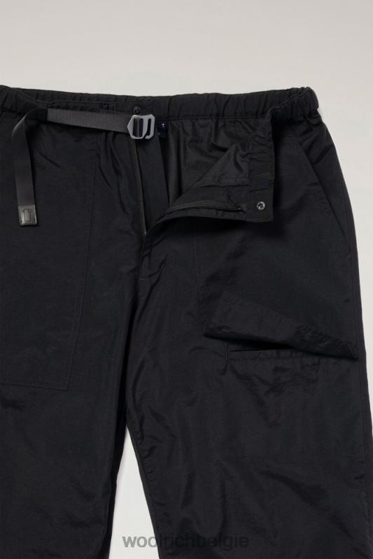 ranchbroek van gerecycled nylon Woolrich Heren 8TTN0562 zwart kleding