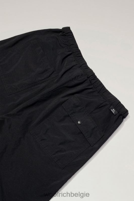 ranchbroek van gerecycled nylon Woolrich Heren 8TTN0562 zwart kleding