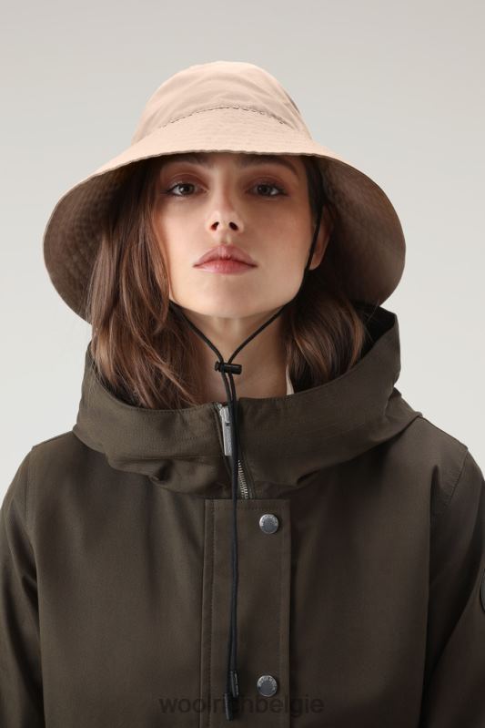 regenhoed van zacht eco-ramar met trekkoord Woolrich vrouwen 8TTN0151 veer beige accessoires
