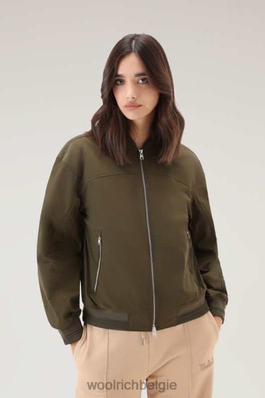 zomerbommenwerper met een stedelijk tintje Woolrich vrouwen 8TTN059 donkergroen kleding
