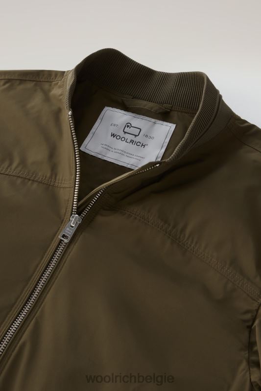 zomerbommenwerper met een stedelijk tintje Woolrich vrouwen 8TTN059 donkergroen kleding