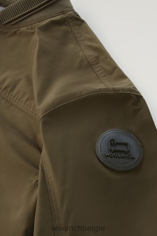 zomerbommenwerper met een stedelijk tintje Woolrich vrouwen 8TTN059 donkergroen kleding