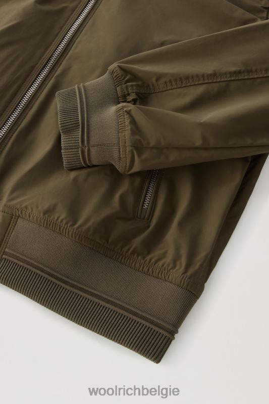 zomerbommenwerper met een stedelijk tintje Woolrich vrouwen 8TTN059 donkergroen kleding