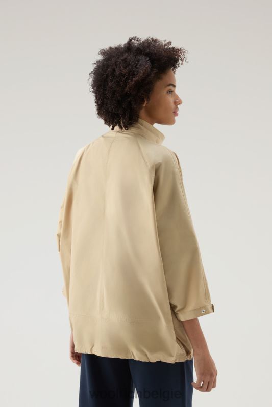 zomerwindjack met urban touch en afneembare capuchon Woolrich vrouwen 8TTN0114 veer beige kleding